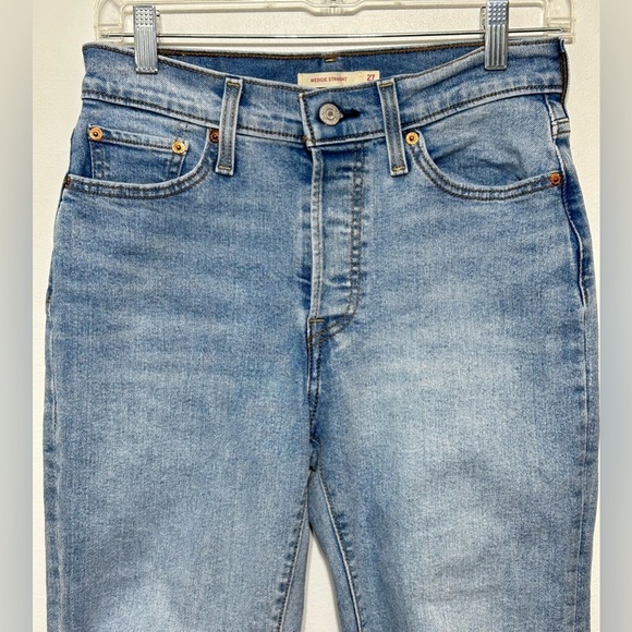 Levi’s Wedgie Straight High Rise Button Fly Jeans - Picture 5 of 13
